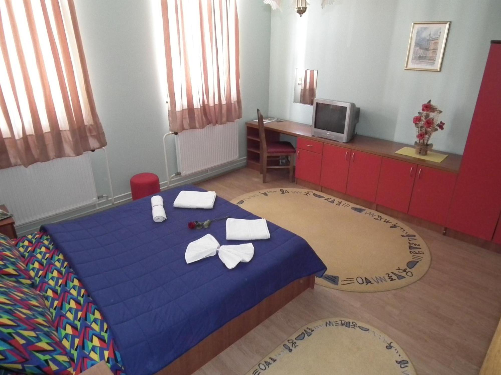 Nasa Tvrdava Guest Accommodation Novi Sad Exterior photo